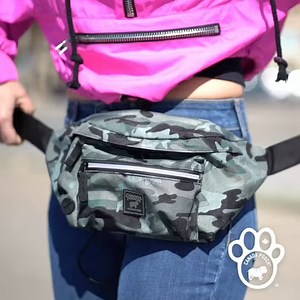 It's here! The Everything Fanny Pack is officially available for purchase. . . Poop bag dispenser ✔️ . Treat pocket ✔️ . Adjustable waist & key ring holder ✔️ . Reflective zipper ✔️ | Canada Pooch