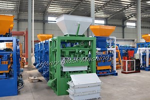 [Hot Item] Qt4-24 Semi-Automatic Concrete Block Paver Making Machine Line