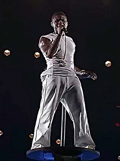 Usher's Iconic Live Performance of 'U Got It Bad'