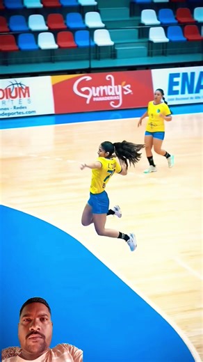 High Jump #youtubeshorts #shorts #handball #respect #goals #power #sports #viral #trending #games