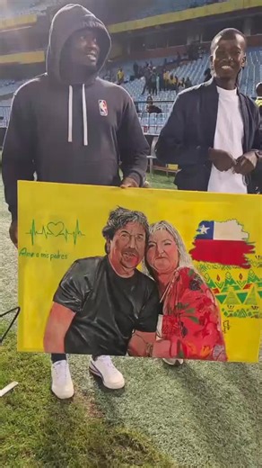 Oil paint on canvas🎨 halla me for affordable portraits #dream #sundowns #kaboyellow 👆