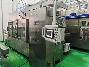 [Hot Item] Gable Top Cartons Forming Filling Packaging Machine for Beverage Water Drinking Milk Juice