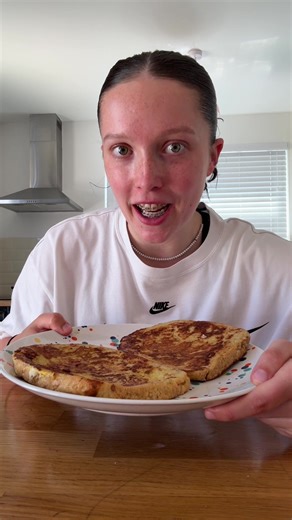 Delicious Eggy Fried Bread Recipe for Breakfast