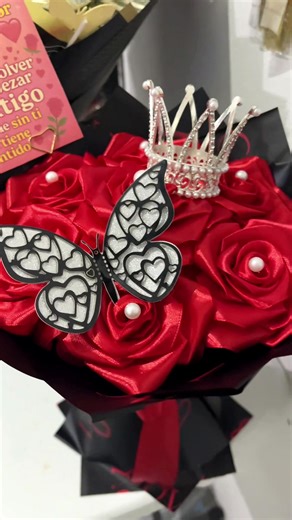 Ramos de Rosas Eternas para Tu Persona Especial