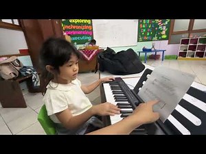 Progres perform Jumat, 24 Oktober 2025 : Aurora - TK Ursula Deck the Hall