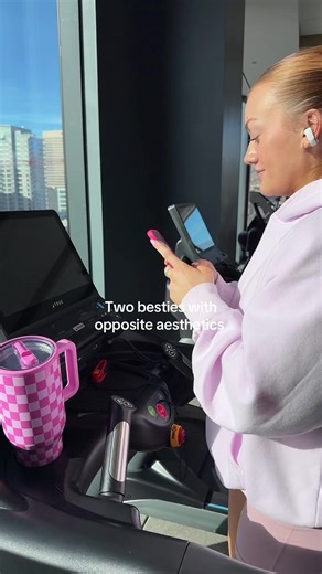 Besties with Opposite Aesthetics