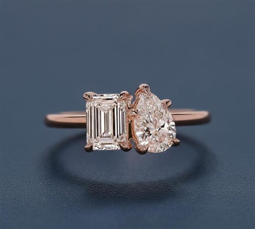 1ct Emerald & 0.70ct Pear Cut Lab Grown Diamond Ring With Pear Side Stones VVS2 F IGI Certified, 14K 18K Gold Toi Et Moi Ring - Etsy