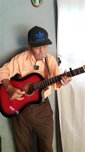 Intro requinteo cuatro cartas #guitarra #musica | Elleondetamasopo