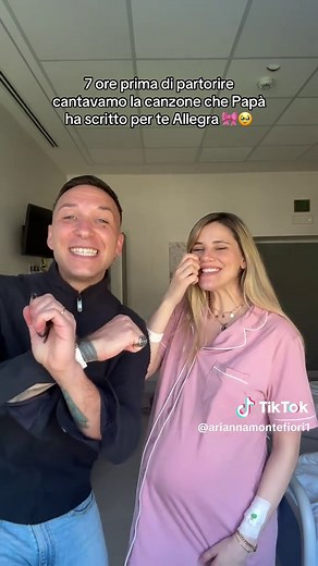 Canzone per Allegra: Mamma e Papà cantano prima del parto