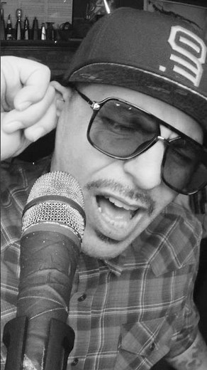 All you see is red lights behind me 🚨 #badattitude #alienantfarm #judgeandjury #punkrock