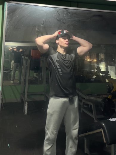 #compressionshirt #gymcompressionshirt #compressionshirtformen #compressionshirtforwomen #basketballcompressionshirt