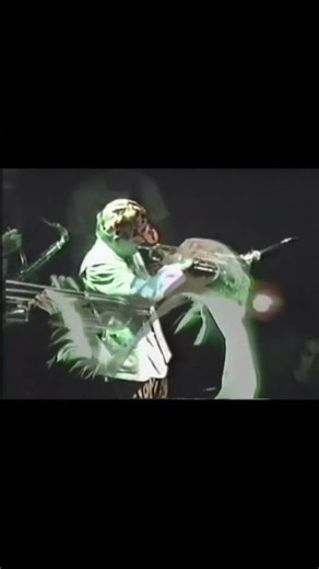 Flea's Trumpet Solo at The Roxy (1989)