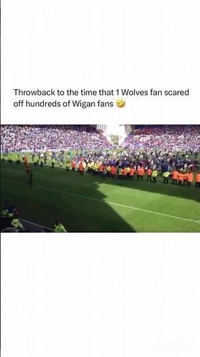 😱 One Wolves Fan vs Thousands of Wigan Supporters! | Insane Football Moment You Must See! 🐺🔥