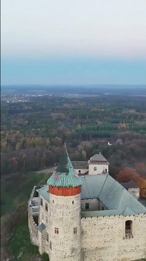 Kunětická hora z dronu | Castle Kunětická hora Drone View (4K)