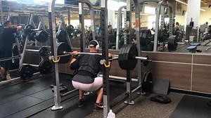 Squats on Squats on Squats. I've been incorporating the "Anderson Squat" (in video) into my training and it's definitely here to stay! Similar to how we use boards for benching or mats/platforms for deadlifts. Anderson Squat is a kickass move! -Squat 6s x 3r @ 85% (495lb) -Tempo Squat 3s x 3r @ 80% (3 sec descend, 1 sec hold , 3 sec ascend) -Anderson Squats 3s x 10r @ 70% -Single Leg Extension 3s x 50r each leg! GIVE IT A GO IF YOU LIKE PAIN LOLOL!!!! | Anthony Perez IFBB Pro - Atrain