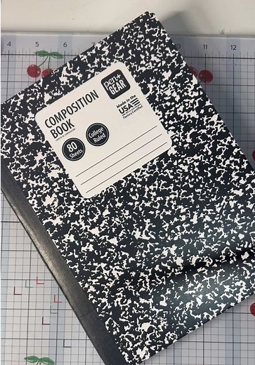 All you need is my template, a composition book & sticker paper 🤩😮‍💨 📕 🖤 #compositionnotebook #backtoschool #katseye #diy #partyfavors 💖💖