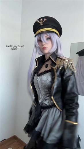 Magic Tricks in Cosplay: The Art of Disappearing Paper