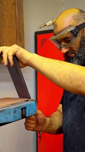 Forging a Multi-Layered Damascus Steel Knife With Wooden Handle