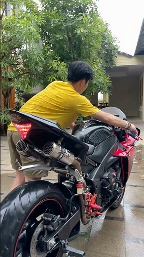 Yamaha R1 Pure Exhaust Sound 🔥