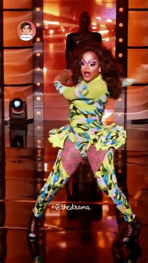 "She's Kicking, Bucking & Flipping" 💅 #dragrace