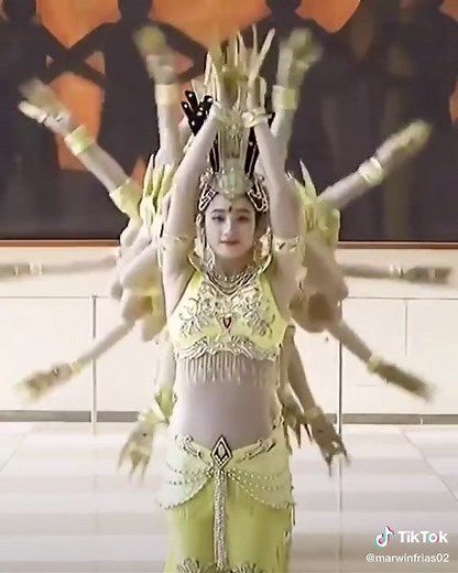 Traditional Thai Dance Compilation