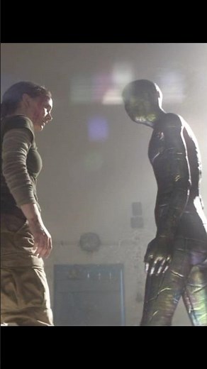 Your Reflection Just Became Your Enemy | Annihilation's Most Terrifying Scene Explained