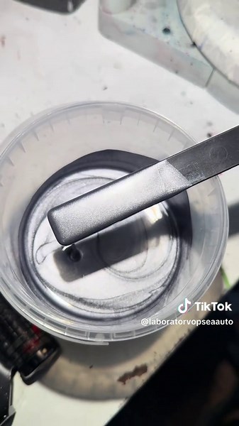 Videoclipuri postate de GIORGIO CUSTOM PAINT (@laboratorvopseaauto) cu CASHFLOW - Aerozen