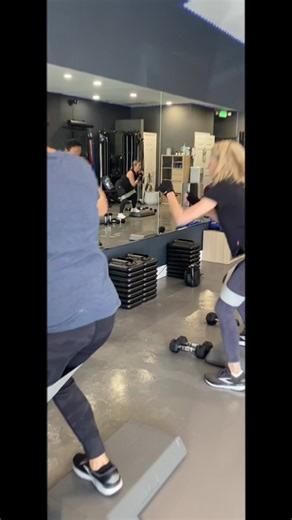 Core and More! Tuesday morning #coreandmore #weightlifting #strengthtraining #strengthandconditioning #workoutroutine