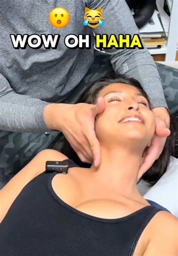 Cheer leader gets adjusted #Chiropractor #losangeles | chiropractor adjustment