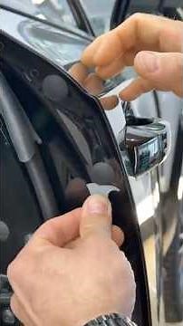 How to remove a door handle in an Audi