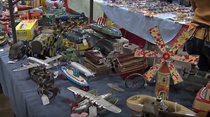 York Toy Extravaganza features hundreds of tables of antique toys