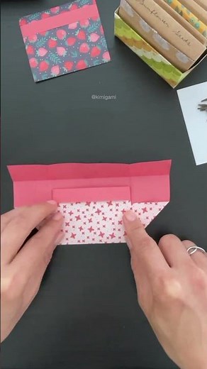 These easy origami seed packets would always come in handy to keep your extra plant seeds organised