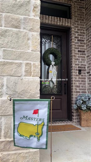 Masters Week Wreath Sash: Cute Embroidery Project