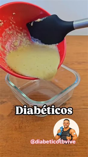 Rogério Vieira da Silva on Instagram: "🍞🔥 PÃO DE AVEIA CASEIRO – RÁPIDO, PROTEICO E FUNCIONAL! Quer praticidade sem sair da alimentação saudável? Olha essa receita que eu faço 👇 🥚 2 ovos 🌾 2 colheres de farelo de aveia 🧂 1 pitada de fermento em pó ⏱ 2 minutos no micro-ondas (potência alta) 🔥 Depois é só rechear como preferir e dar aquela grelhada na sanduicheira! ✅ Rico em proteína ✅ Mais fibras (melhor controle da glicemia) ✅ Saciedade por mais tempo ✅ Sem farinha branca Perfeito para qu