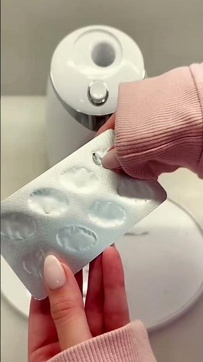 Turn fruits into facials! 🍎✨ Automatic fruit & veggie mask maker. Natural, fresh skincare in minutes