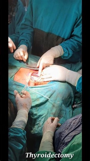 A day in surgery 🏥 ‪@ThephysioBench‬ #surgeryday #surgeon #surgeryeducation #surgeryinstruments