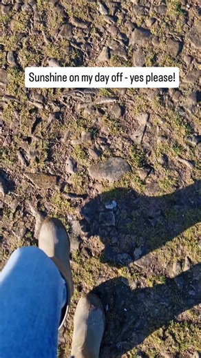 Exmoor Massage on Instagram: "*Winter sunshine and better sleep!* Ever heard of your Circadian rhythm? In essence, we need daylight to trigger some physiological processes like the sleep-wake cycle, hormonal release, metabolism etc. But there are various things that can disrupt the cycle, including blue light (hello phones, computers), stress, shift work, jet lag, caffeine near bedtime, you name it, sadly it's probably part of our day to day (except jetlag, not sure there's that many of us on Ex