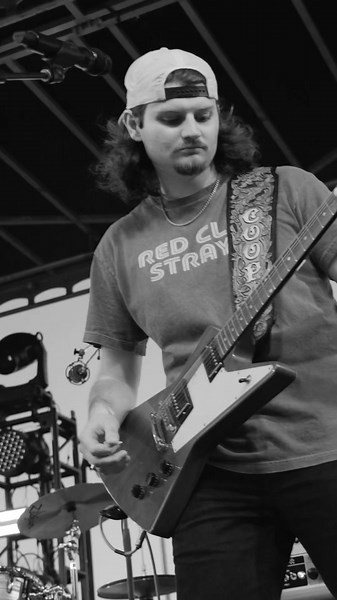Still ain’t got ahold of me. Got something big coming for y’all real soon… stay tuned🤝 #rock #fyp #music #reddirt #oklahoma