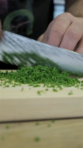 Did you know? What we call a chef’s knife in the Western world is a gyuto in Japan — the most versatile knife shape in the kitchen. Long enough for slicing meat, wide enough for chopping veg, precise enough for filleting fish. Knife of the Month – February – Hayabusa Gyuto VG-10 Tsuchime Damascus Ebony 210mm (8.3”) is a prime candidate for your new daily driver. A VG-10 stainless core delivers sharpness and solid edge retention, while stainless cladding with a damascus finish keeps the blade for