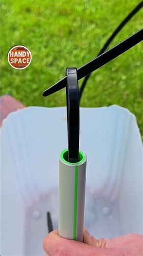 Farmers, This Is Something Handy! A Trick with a Canister, PVC Pipe, and Zip Tie!