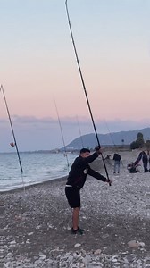 Fishing in Pendulum cast 🎣 #gennaromargarita #surfcastingbeach #surfcastingitalia #longcasting #viral #pescador #fishing #pescaesportiva #napoli #italy #world #sea #casting #reel #trend #sound #argentina #spain #france #ocean #fisherman #otg #pendulum #lanciotecnico #viralreel #reels #caster | Gennaro Margarita