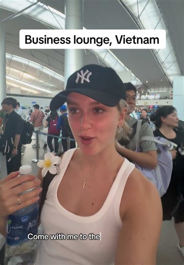 Enjoying the Business Lounge Experience in Vietnam