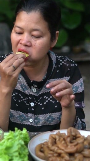 Pork Intestine #shorts #food #smokegrill #homeroasting #cookingchannel