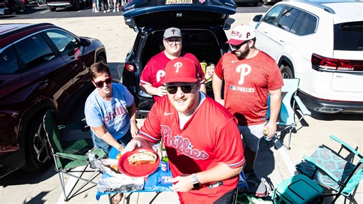 Parking at Citizens Bank Park, how to pre-pay, lots open, tailgating