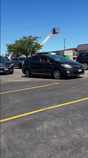 First Dutch Bros Coffee in Chicago area open to massive lines