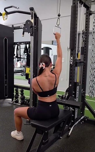 Lat pulldown, rowing, tirage bas : la machine ATX ultime pour un dos massif à la maison ! 🔥