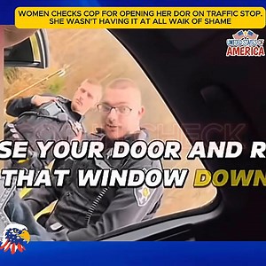 WOMEN CHECKS COP FOR OPENING HER DOR ON TRAFFIC STOP | ootdnow.id