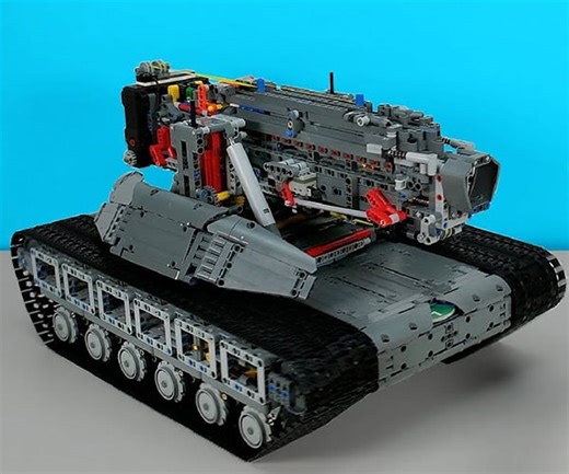Making a Jumbo LEGO Tank