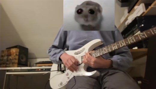 Merry christmas to everyone 🎄🎁! What did you get ? I know i'm late... This vid was day 2 of learning the song #guitar #snowman #christmas