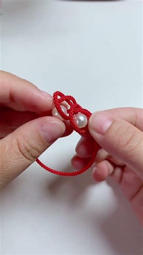 Easy Braiding Tutorial: Simple Knotting for Beginners